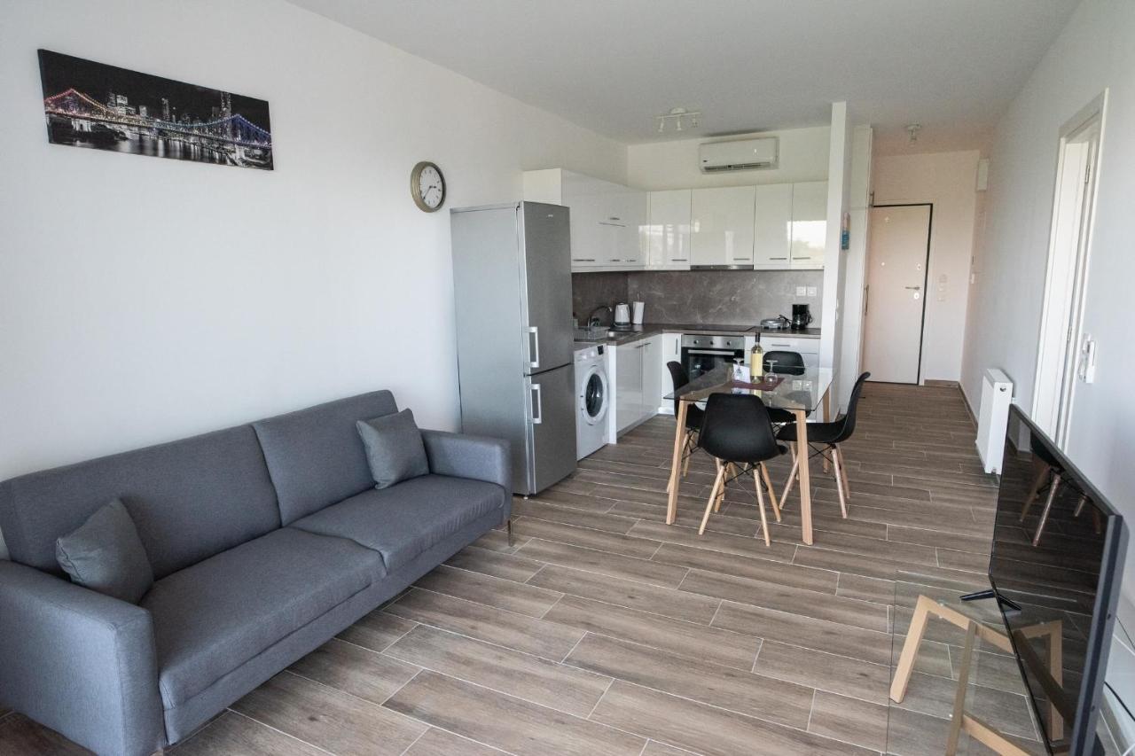 Cozy Apartment In Palaio Faliro With A Great View Αθήνα Εξωτερικό φωτογραφία